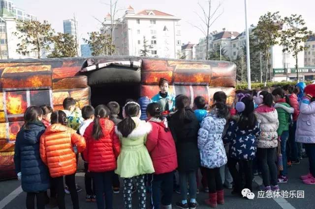 海麗雅隨《奇妙夢(mèng)旅行》同登青島大劇院 ，助力應(yīng)急安全科普宣教 6