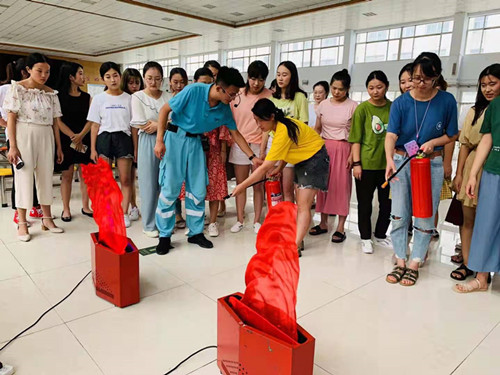 消防模擬滅火實(shí)操