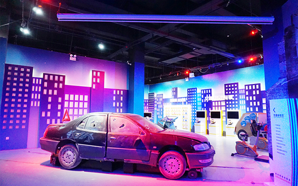 駕駛模擬體驗(yàn)