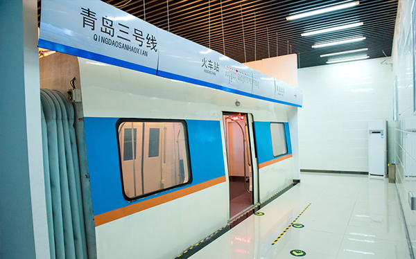 地鐵逃生模擬體驗(yàn)