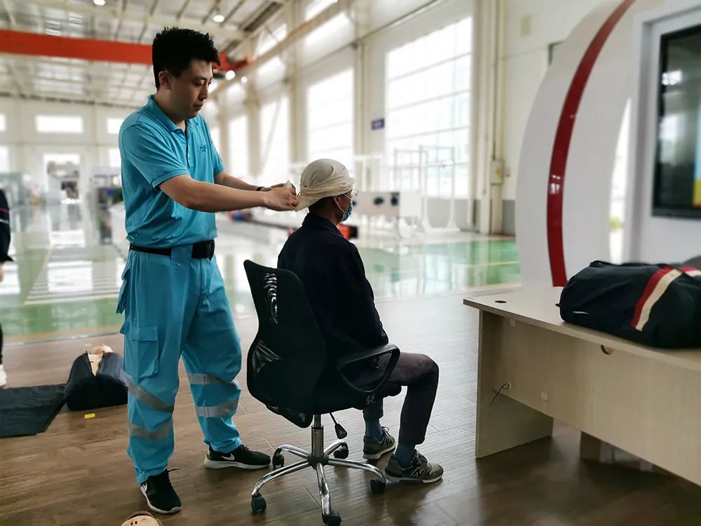 應(yīng)急包扎配線箱