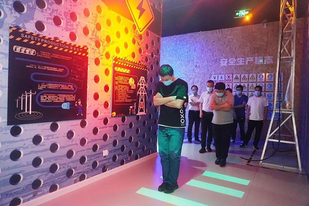 跨步電壓體驗(yàn)