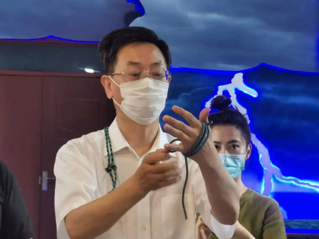 自編繩結(jié)扣體驗(yàn)