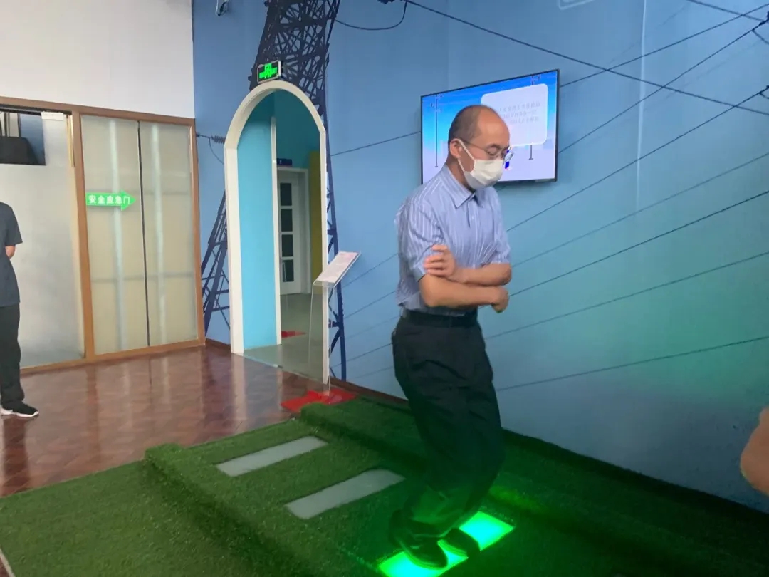 跨步電壓體驗(yàn)