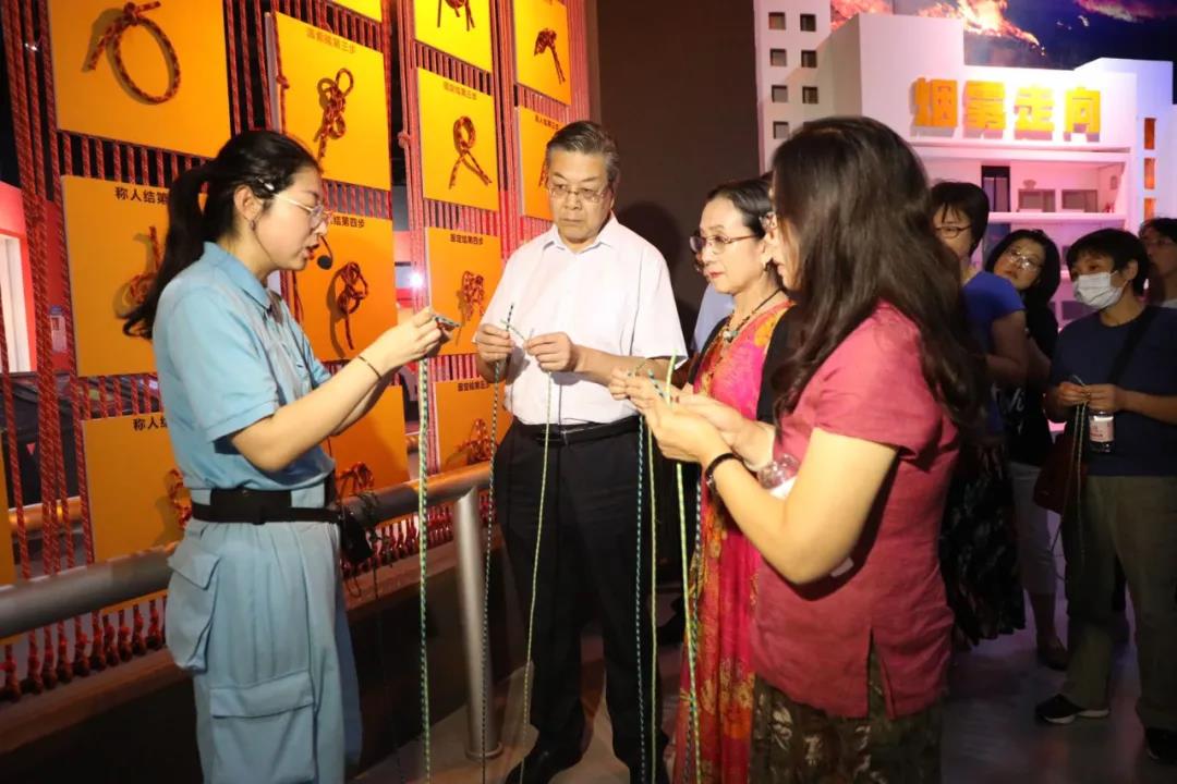 結(jié)繩訓(xùn)練自救