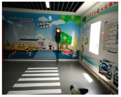 模擬紅綠燈體驗系統(tǒng)