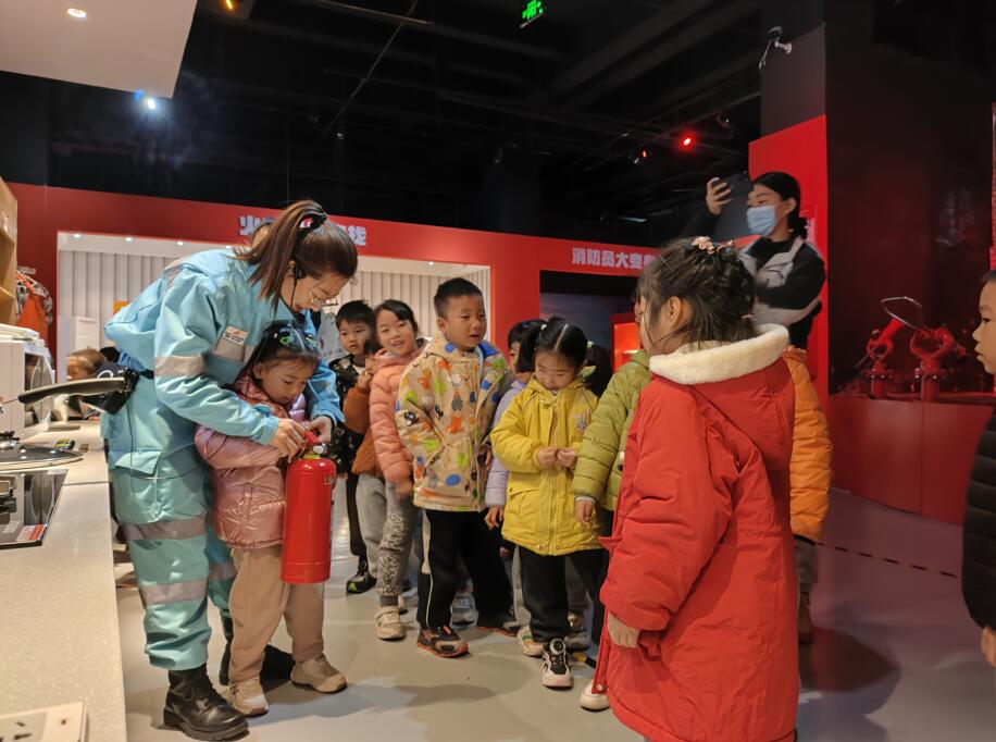 廚房隱患廚房滅火體驗(yàn)