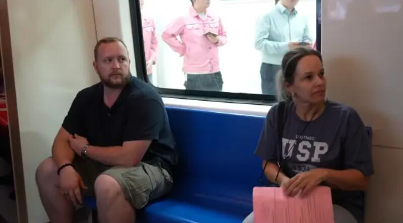 地鐵應(yīng)急逃生模擬體驗(yàn)